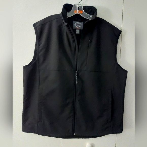 St. John's Bay Men's Windproof Vest XL - Picture 1 of 8